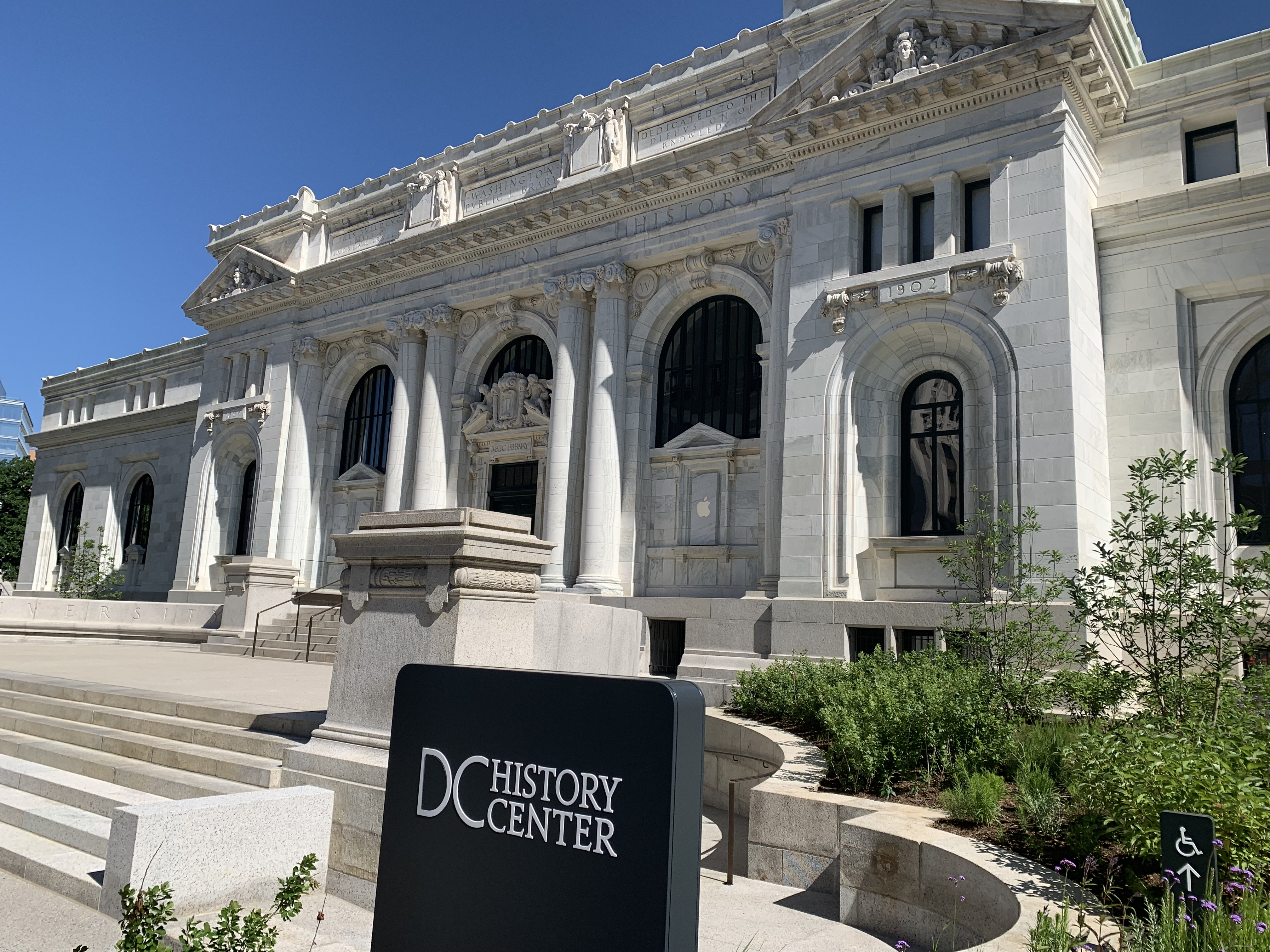 suau creates dc history center in carnegie library